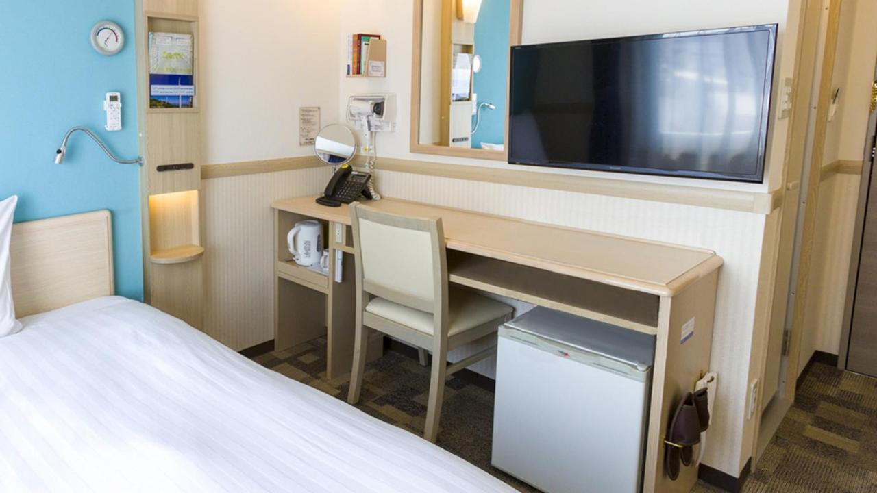 Toyoko Inn Hiroshima-Eki Stadium Mae Kültér fotó